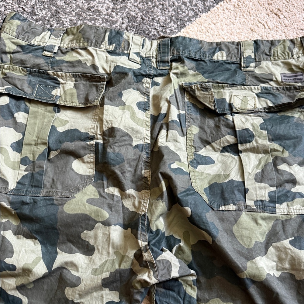 Sean John Green Camouflage Cargo Pants- Size 42 - Picture 9 of 11